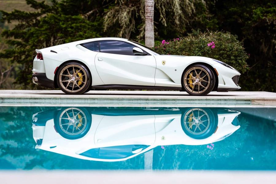  Ferrari 812 Superfast on HRE Wheels (P101) 2019 года  (фото 3 из 5)